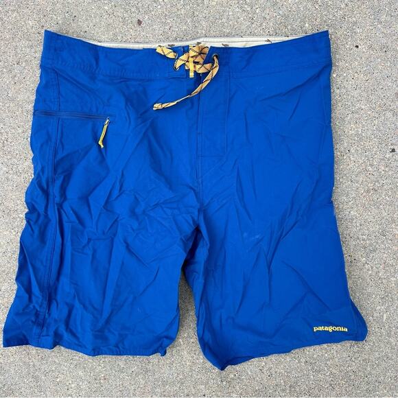 Patagonia Wavefarer Stretch Board Shorts Blue Yellow 21” Size 36 - Picture 1 of 5